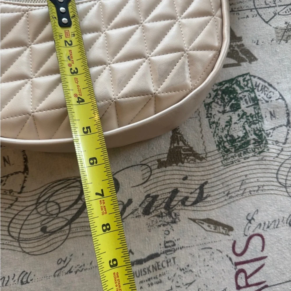 Forever 21 Quilted Cream Color Shoulder Bag - Picture 10 of 14